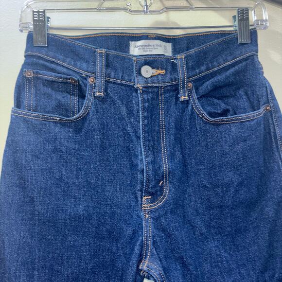 Abercrombie & Fitch The ‘90s Relaxed High Rise Jeans - Dark Wash - Size 24 - Picture 7 of 15